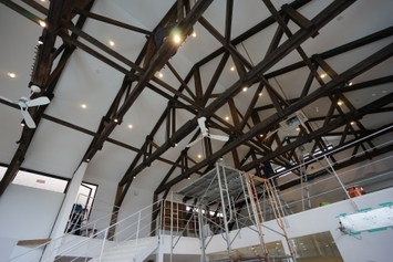 ローレルshiro砂川本店の天井