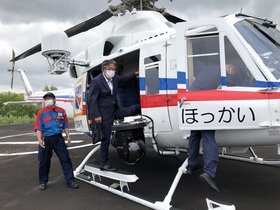 北海道開発局ヘリコプターによる河川視察