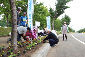 砂川レイクサイドの会植栽会