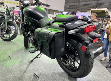 ソメスサドルのバイクのサイドバッグ2