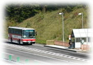 吉野バス停留所の風景