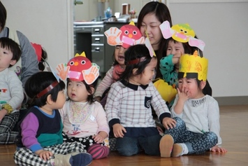 鬼を見て泣く子ども