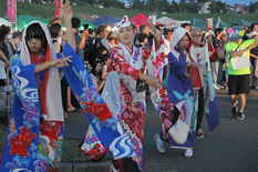 仮装盆踊り
